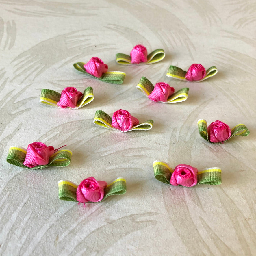Ribbon Rosebuds With Ombre Leaves - Multiple Colorways