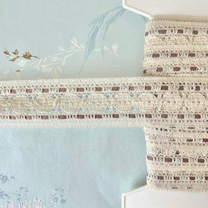 Cluny_Lace_With_Inset