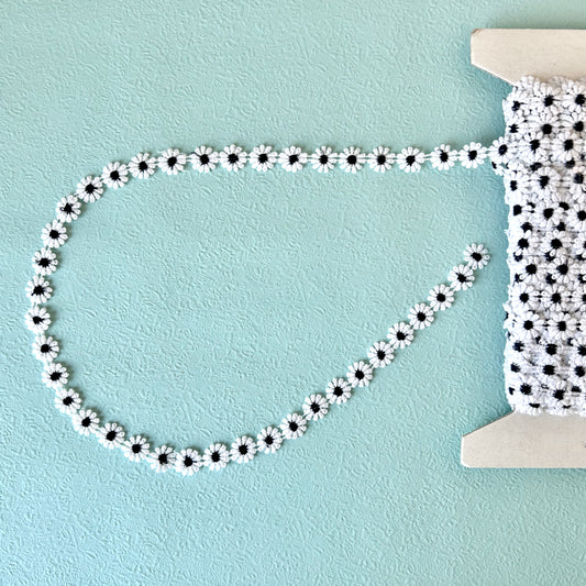    Daisy_Chain_Lace