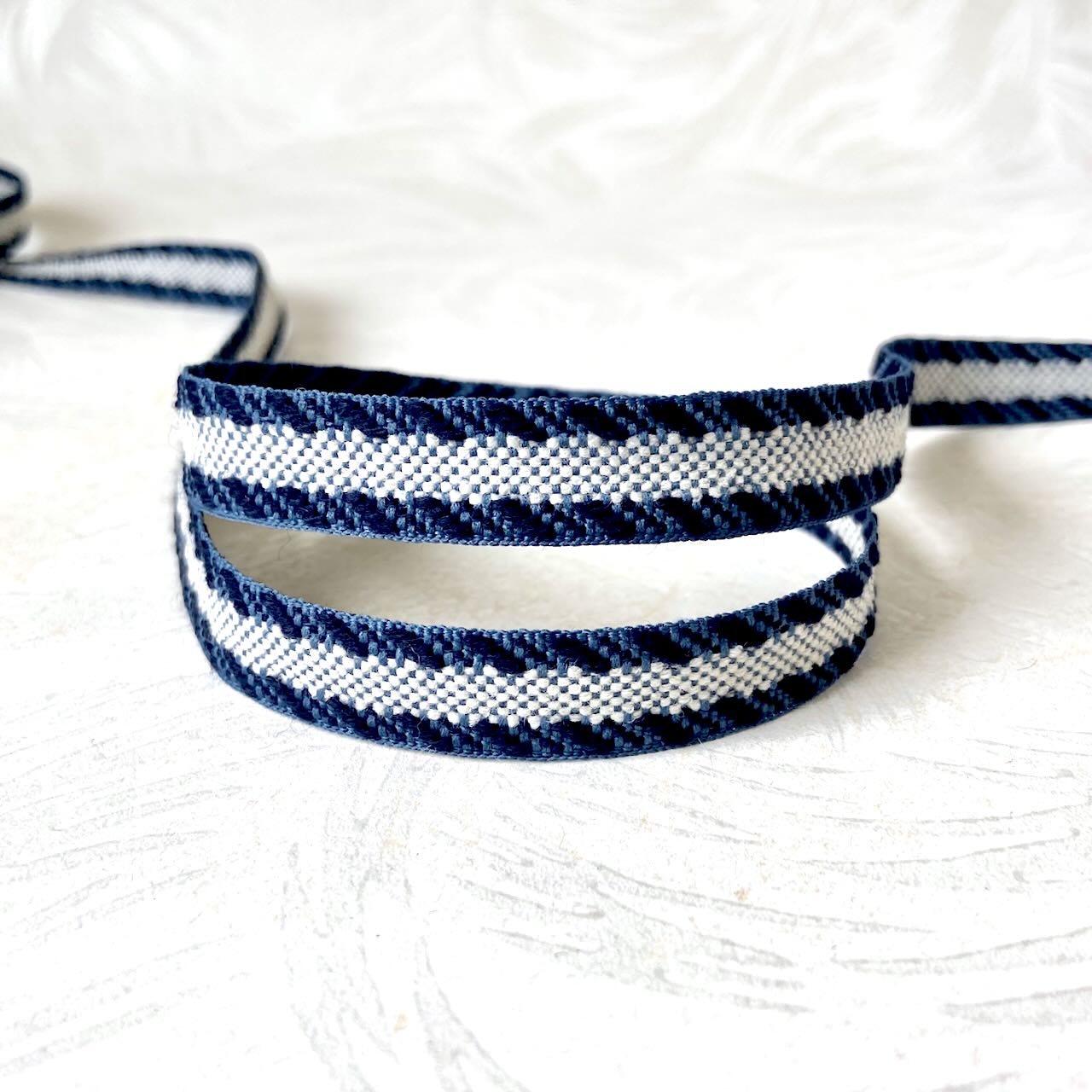     Diagonal_Line_Jacquard_Ribbon