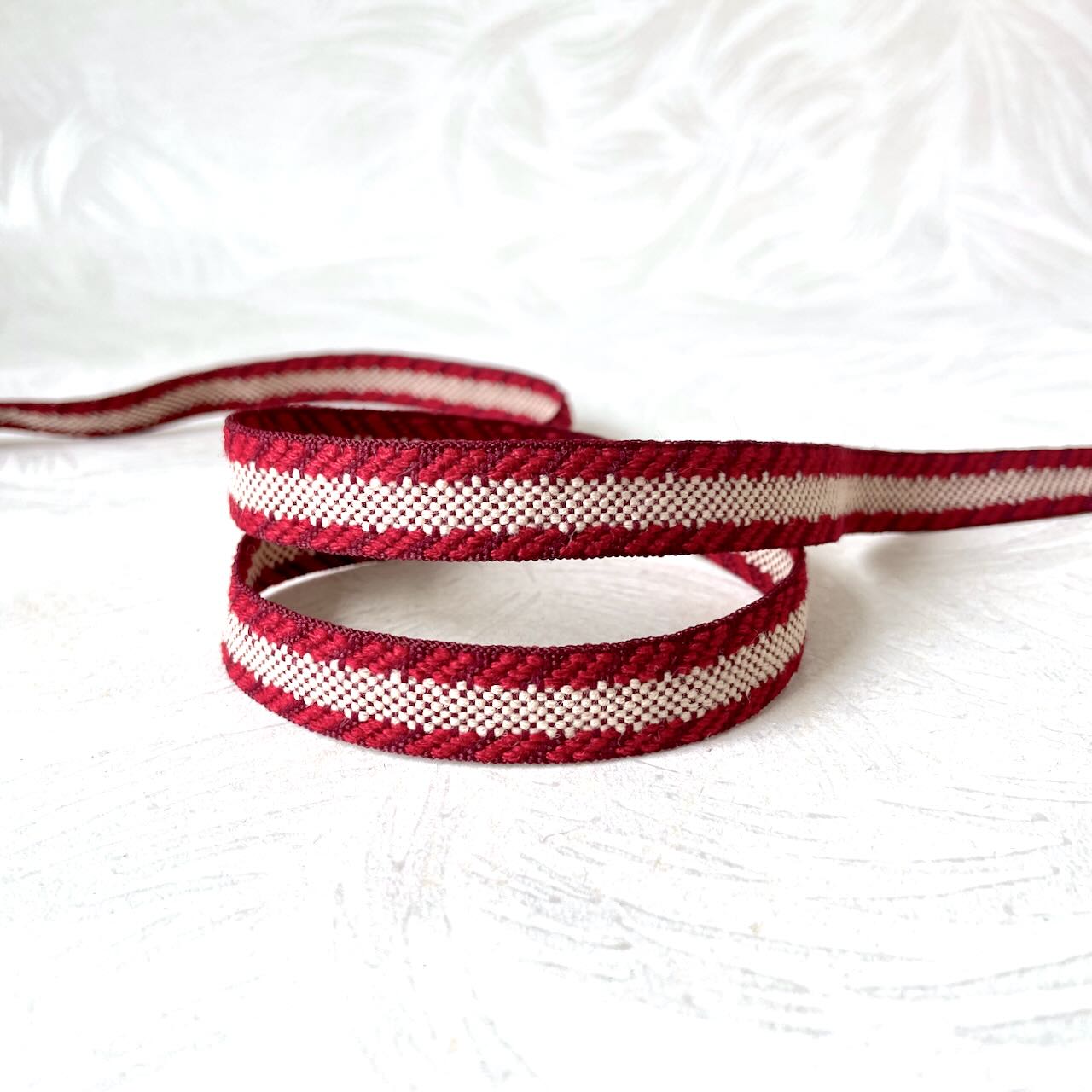     Diagonal_Line_Jacquard_Ribbon