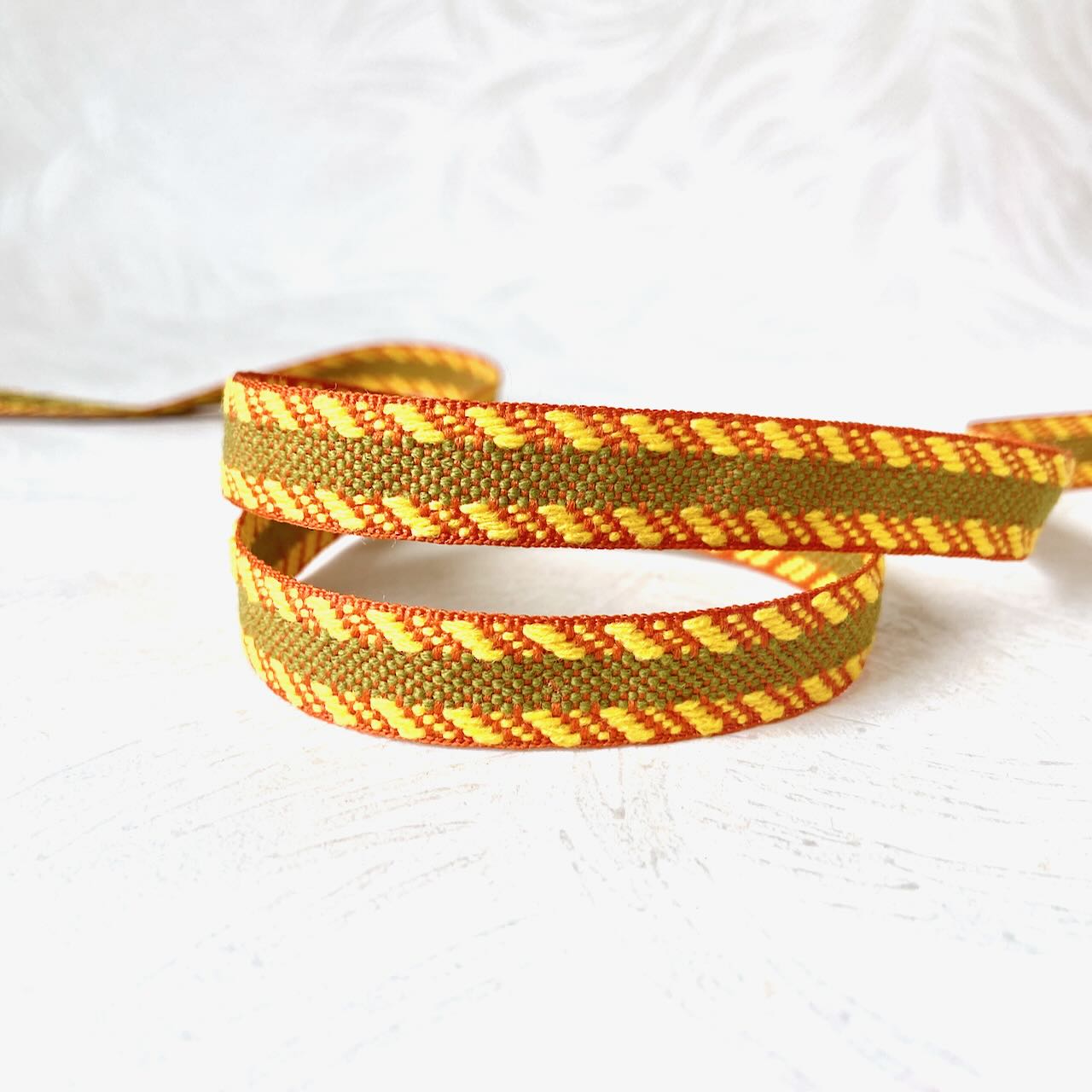     Diagonal_Line_Jacquard_Ribbon