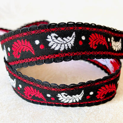 Feather_Jacquard_Ribbon_Red_White