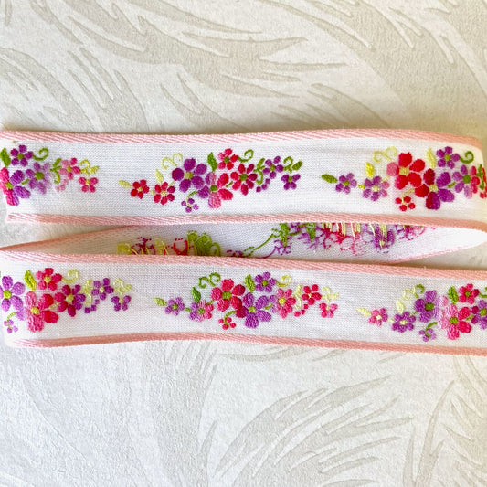       Floral_Jacquard_Ribbon