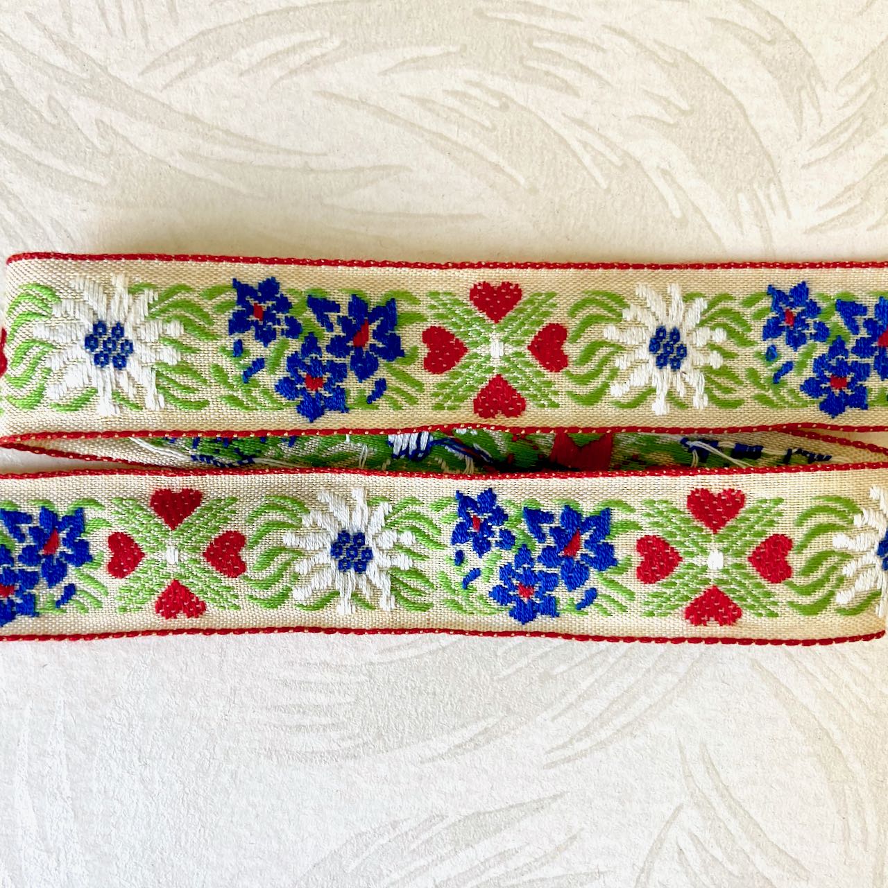    Floral_Jacquard_Ribbon_Cream