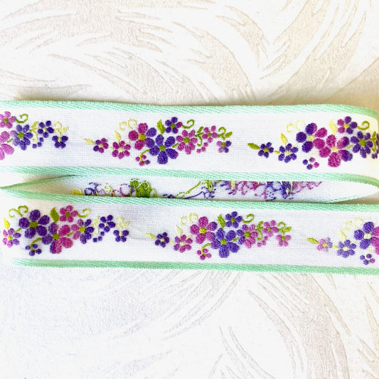       Floral_Jacquard_Ribbon