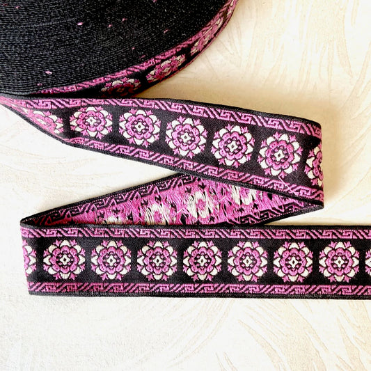     Floral_Medallion_Jacquard_Ribbon