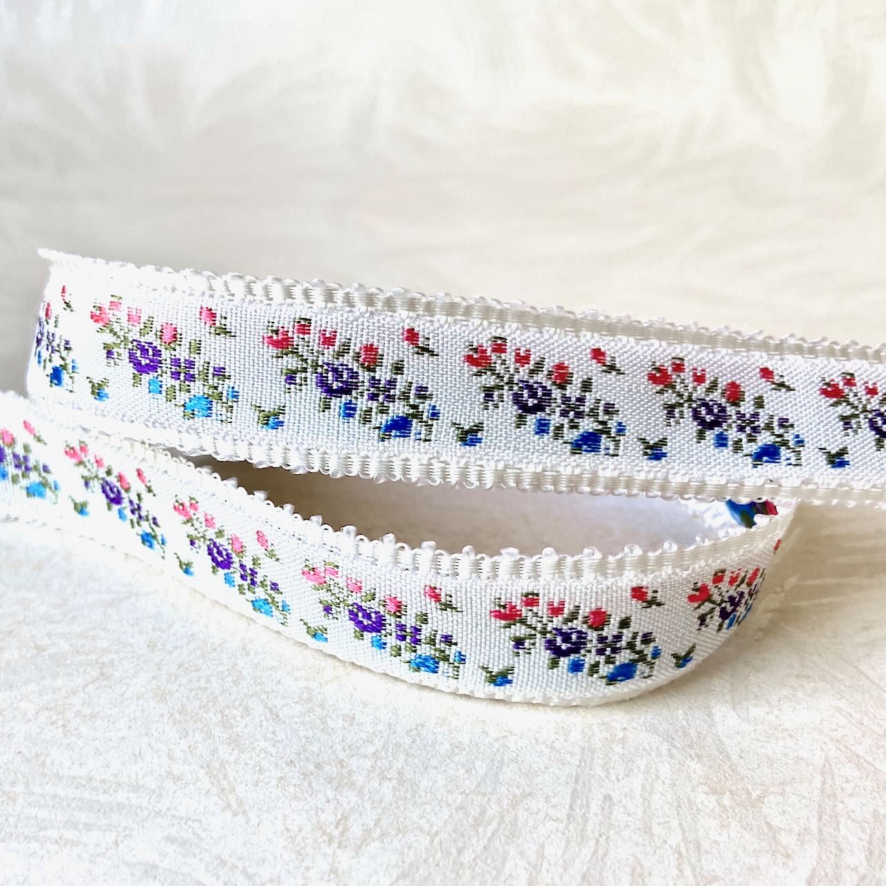 Floral_Picot_Edge_Jacquard_Ribbon