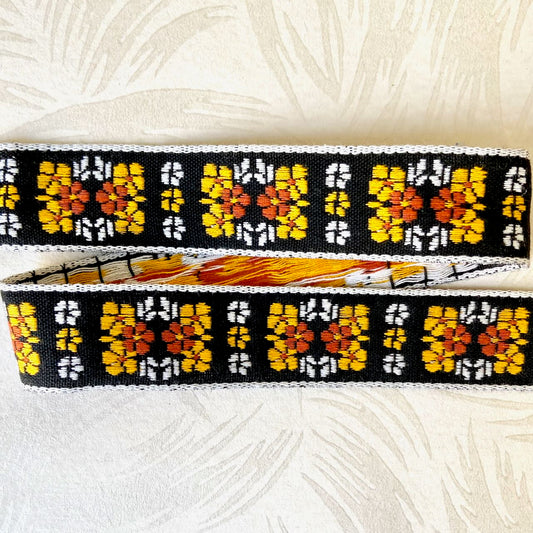     Floral_Rectangle_Jacquard_Ribbon