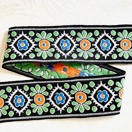 Flowers_Diamonds_Jacquard_Ribbon