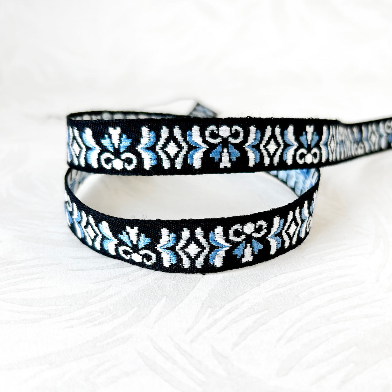     Geometric_Jacquard_Ribbon