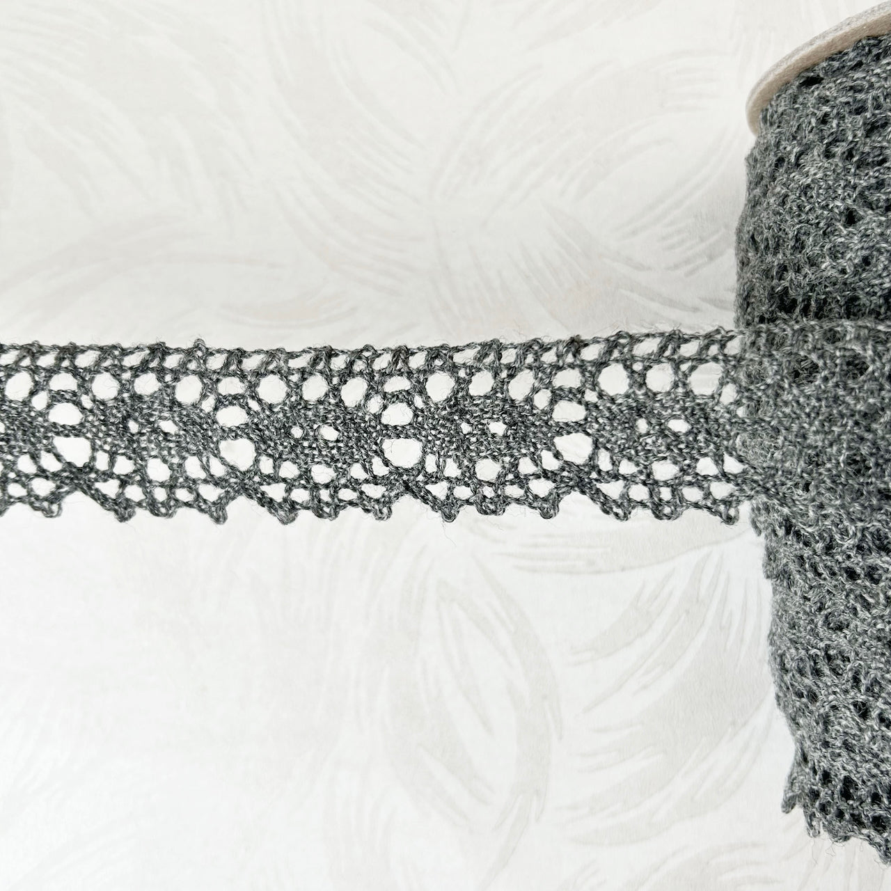 Gray_Wool_Cluny_Lace