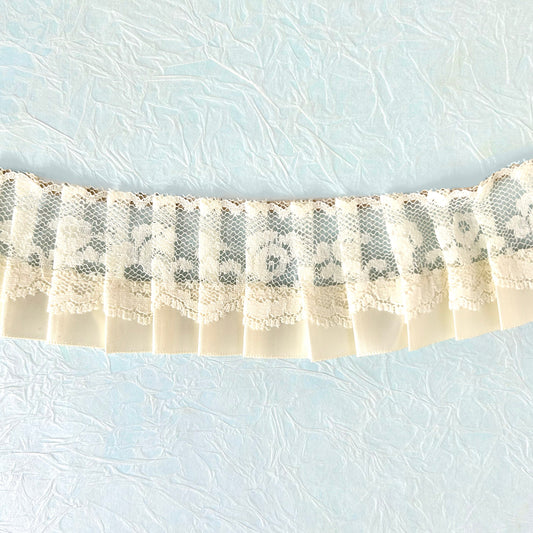 Pleated_Lace_Trim