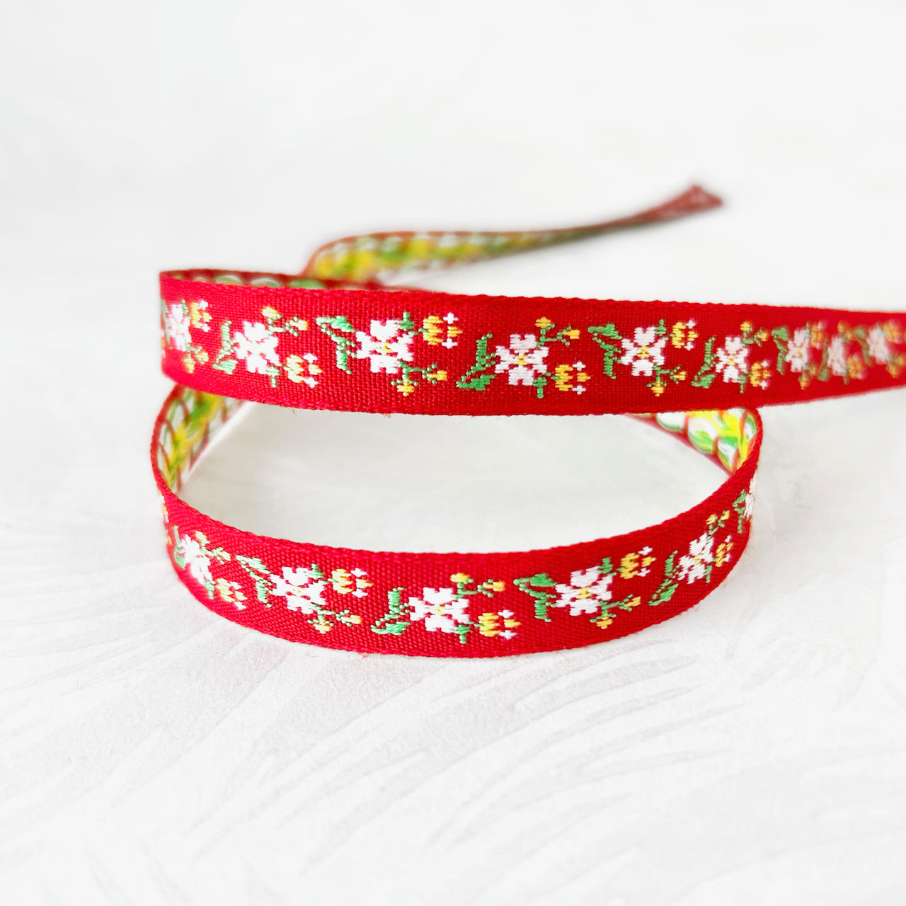    Pretty_Floral_Jacquard_Ribbon