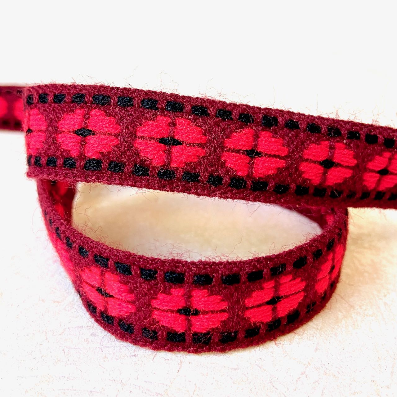Woven_Sweater_Trim_Red
